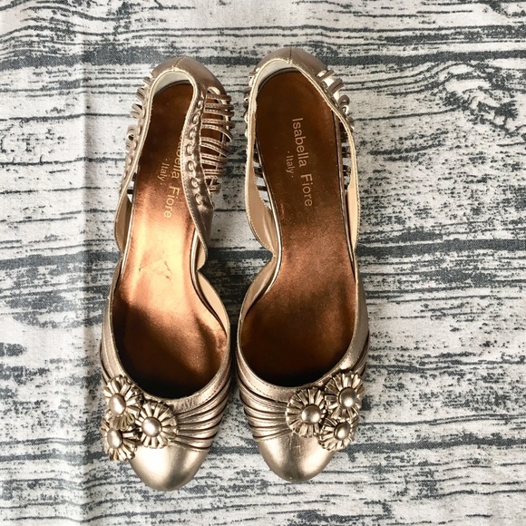 Isabella Fiore bronze kitten heel pumps - Picture 3 of 6